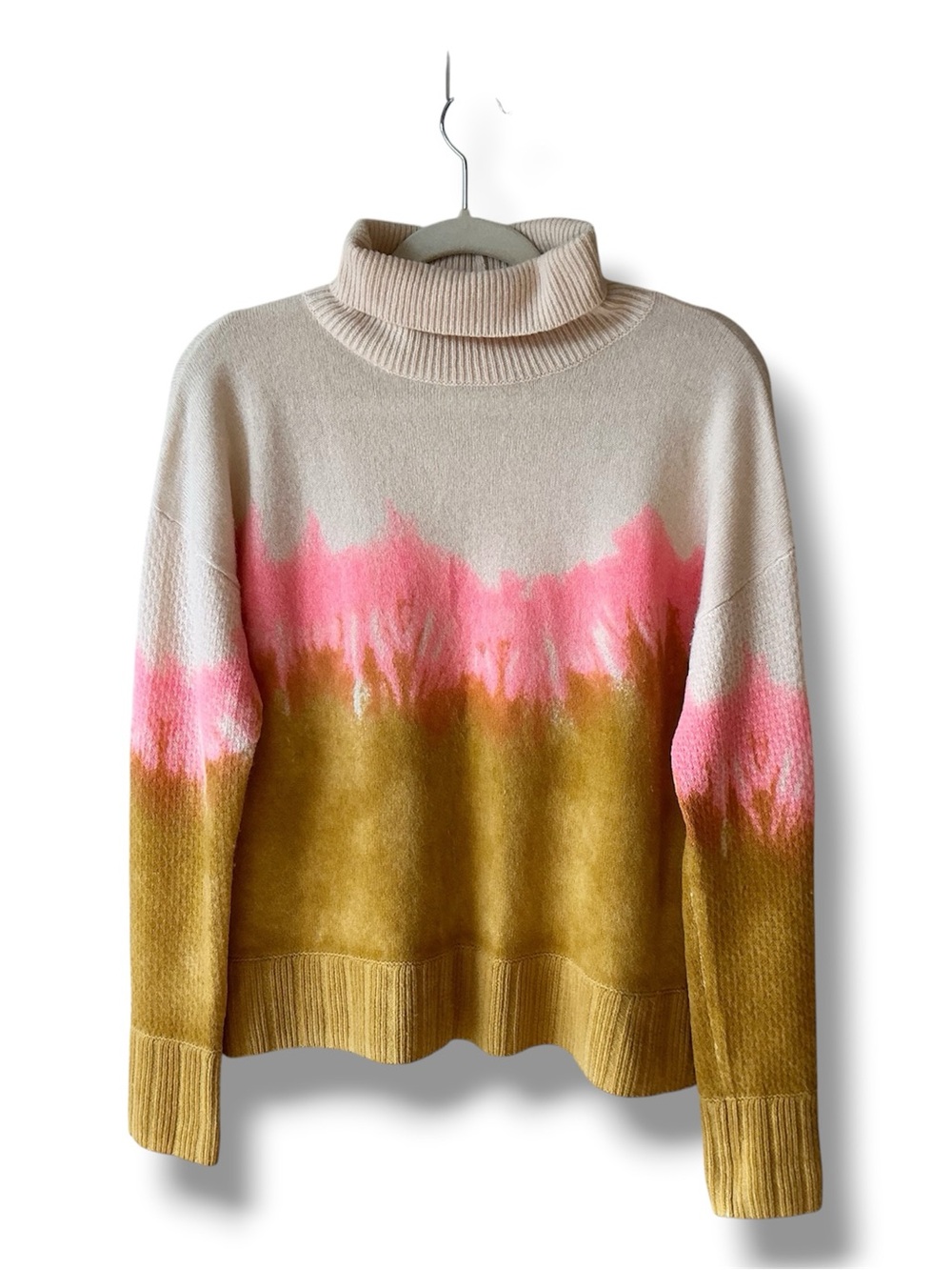 Lisa Todd Great Escape Cashmere Turtleneck Sweater in Frost/Mustard Seed Small